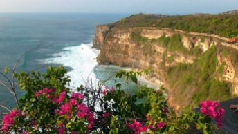 BALI: View from the top of Uluwatu Temple. What a stunner.